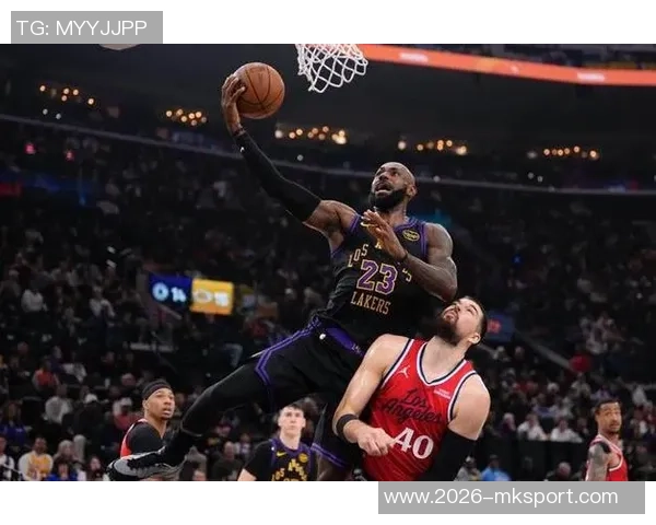 詹东再创佳绩同场砍下30分5篮板5助攻平历史纪录展现强大实力