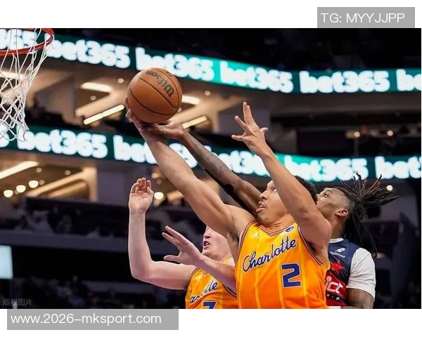 沃尔什全场最高前场板助力球队表现出色14分11板成关键球员