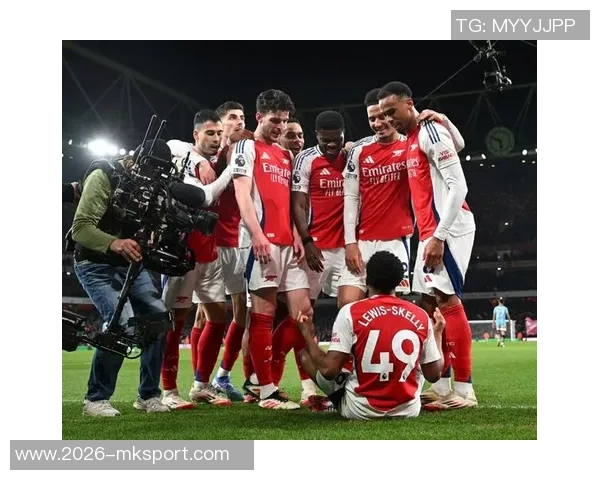 阿森纳等多队关注红星小将科斯托夫已收到2000万欧报价 阿森纳等多队关注红星小将科斯托夫已收到2000万欧报价